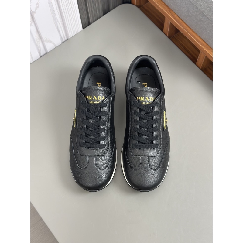 Pra*a casual shoes